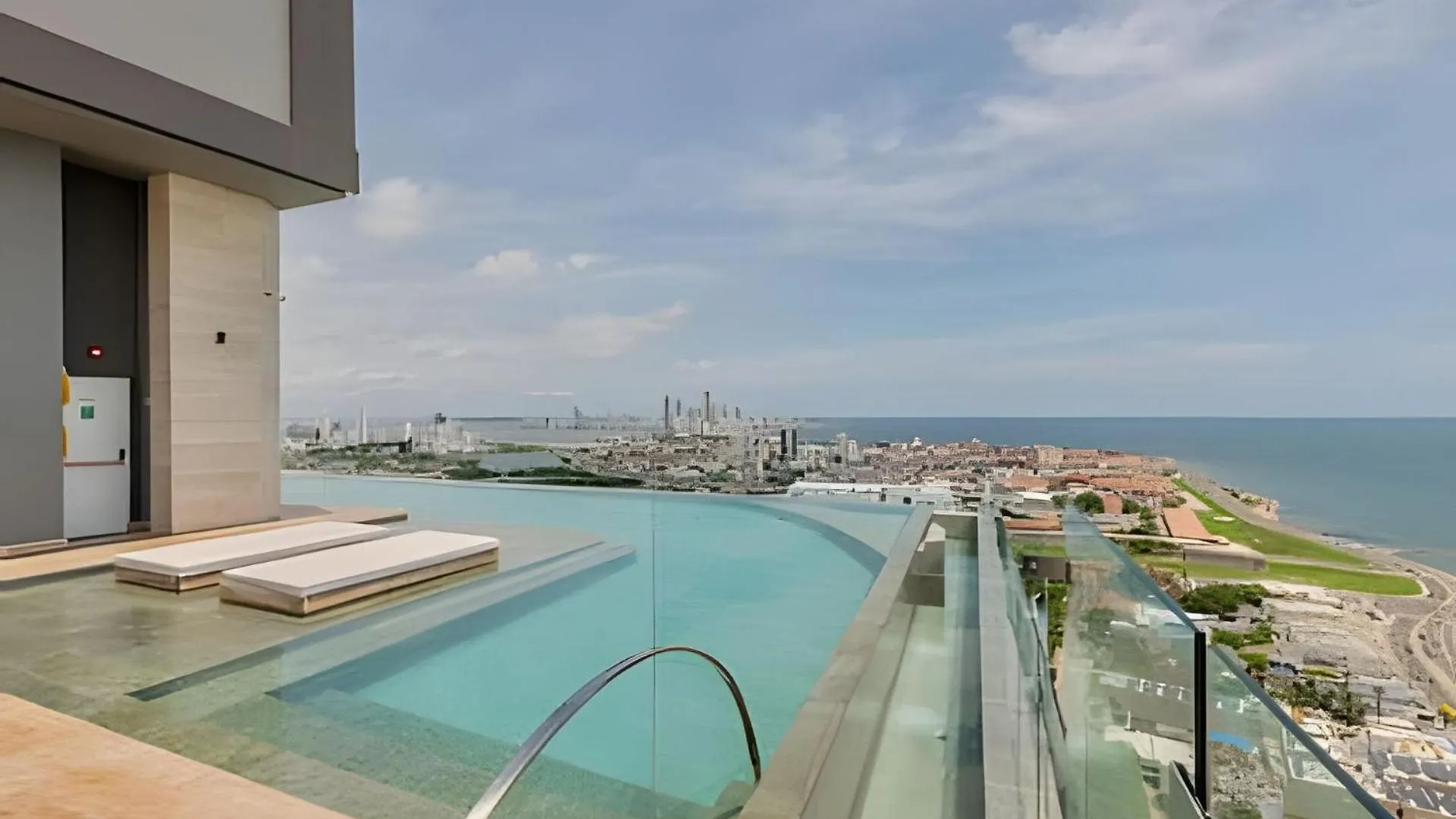 Lujoso Y Nuevo Cerca Al Centro/ Piscina Panoramica Διαμέρισμα Cartagena